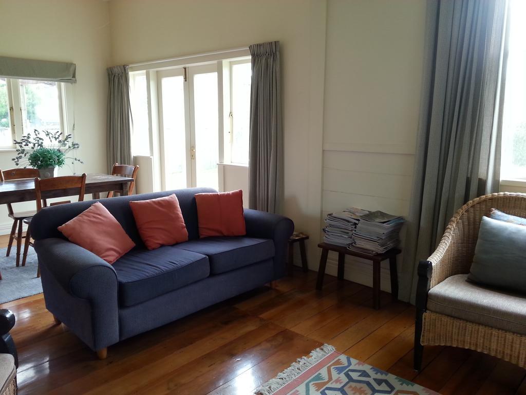 Villa The Vicarage Martinborough Zimmer foto
