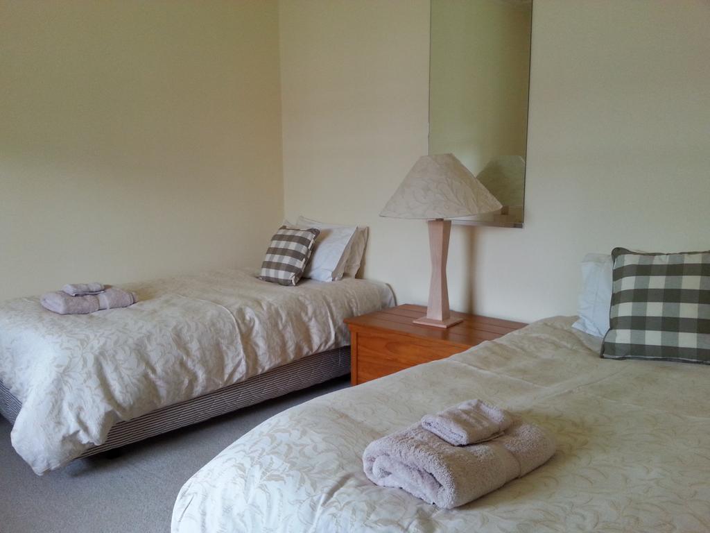 Villa The Vicarage Martinborough Zimmer foto