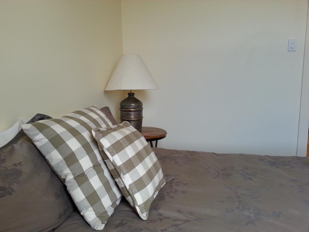 Villa The Vicarage Martinborough Zimmer foto