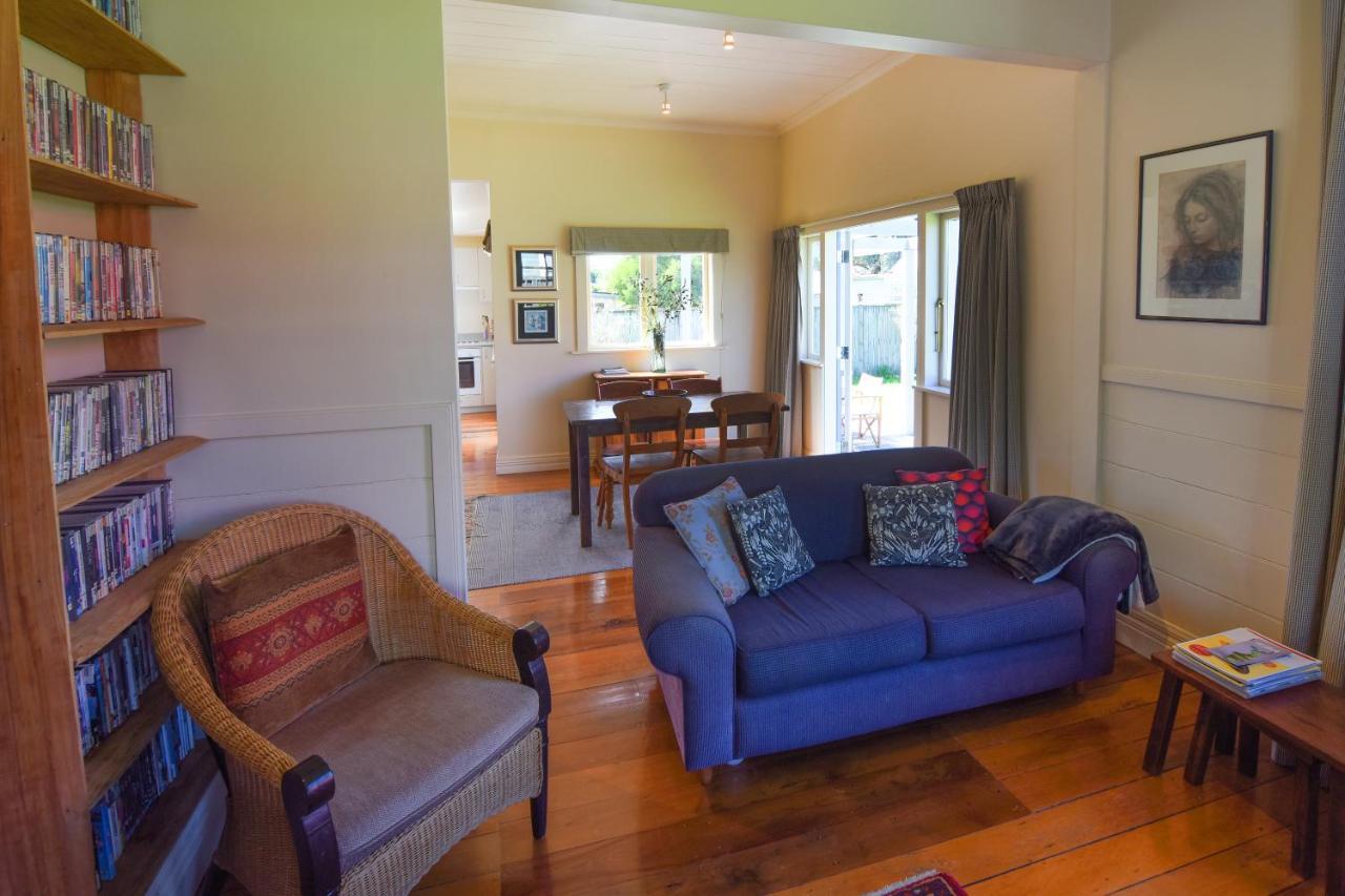 Villa The Vicarage Martinborough Exterior foto