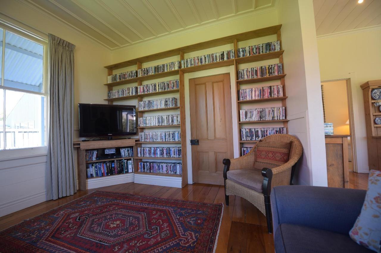 Villa The Vicarage Martinborough Exterior foto