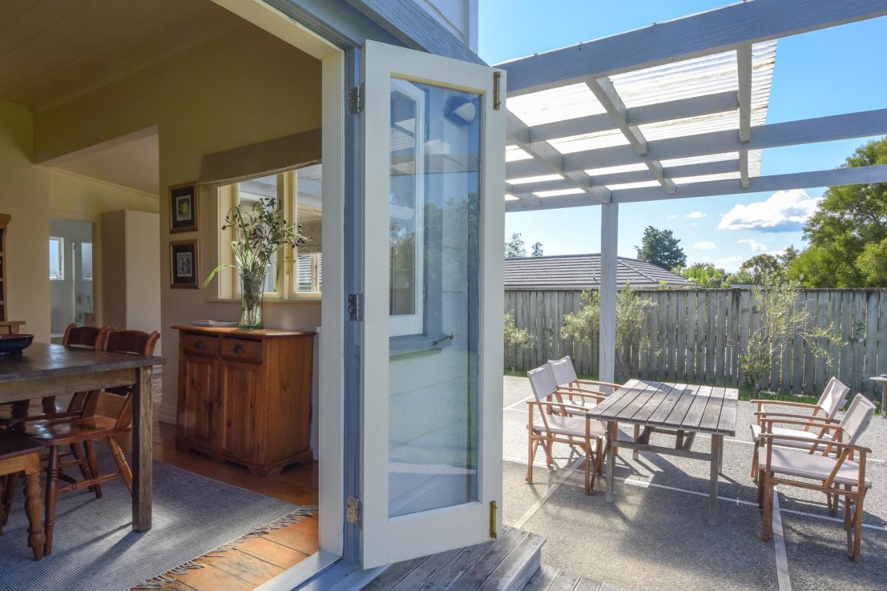 Villa The Vicarage Martinborough Exterior foto